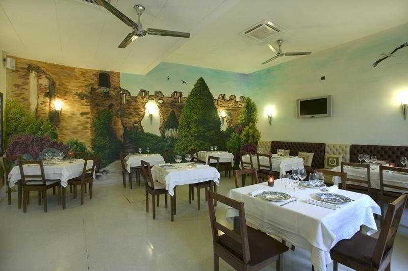 Senorio De Los Bazan Hotel Palacios De La Valduerna Restaurant photo